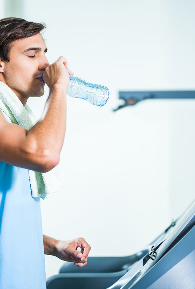 ما هي كمية الماء التي يجب شربها قبل و بعد التمرين؟