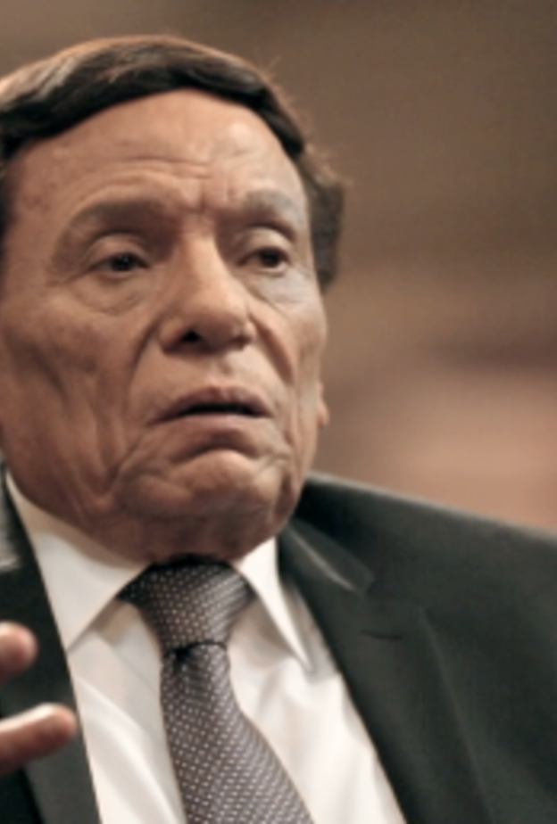 ماذا فعل عادل إمام بعد وفاة والدته؟