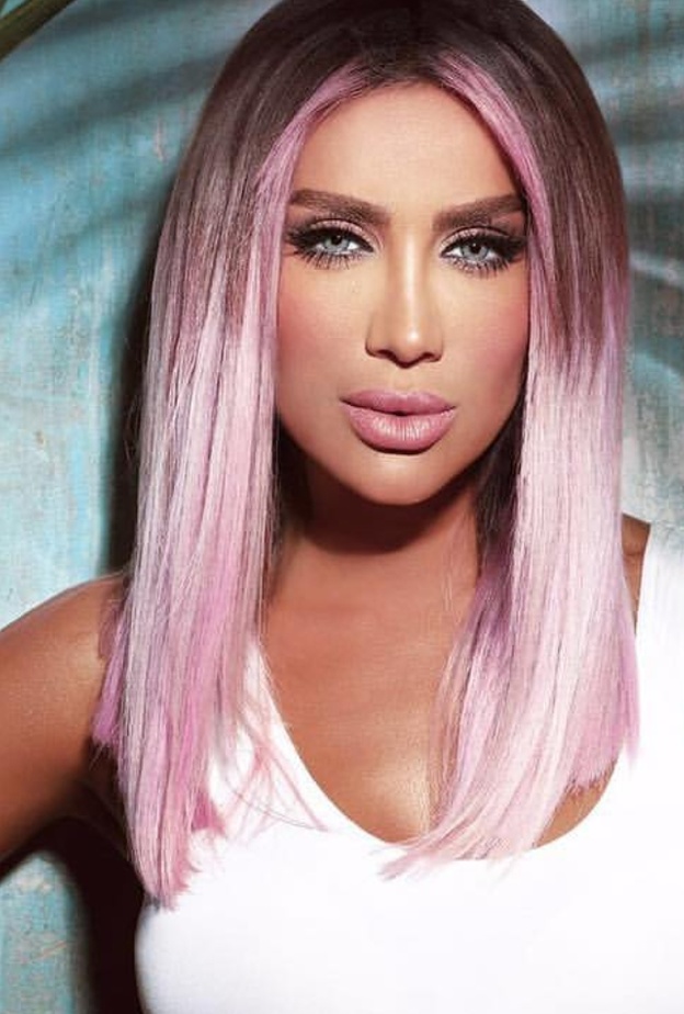 مايا دياب تختار صبغات الشعر الزهرية