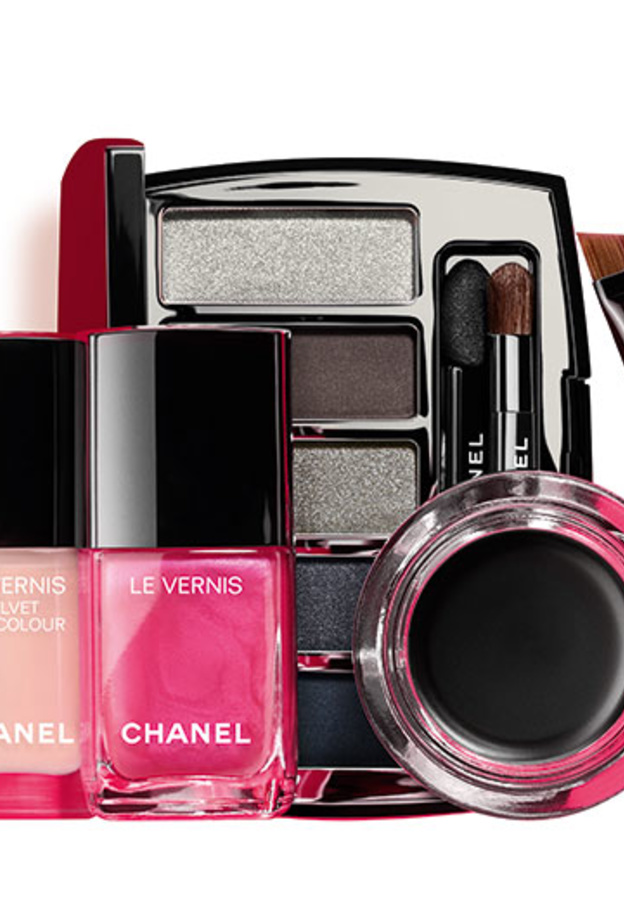 مجموعة Synthetic De Chanel لوحة متناقضة من التركيبات والألوان والانعكاسات