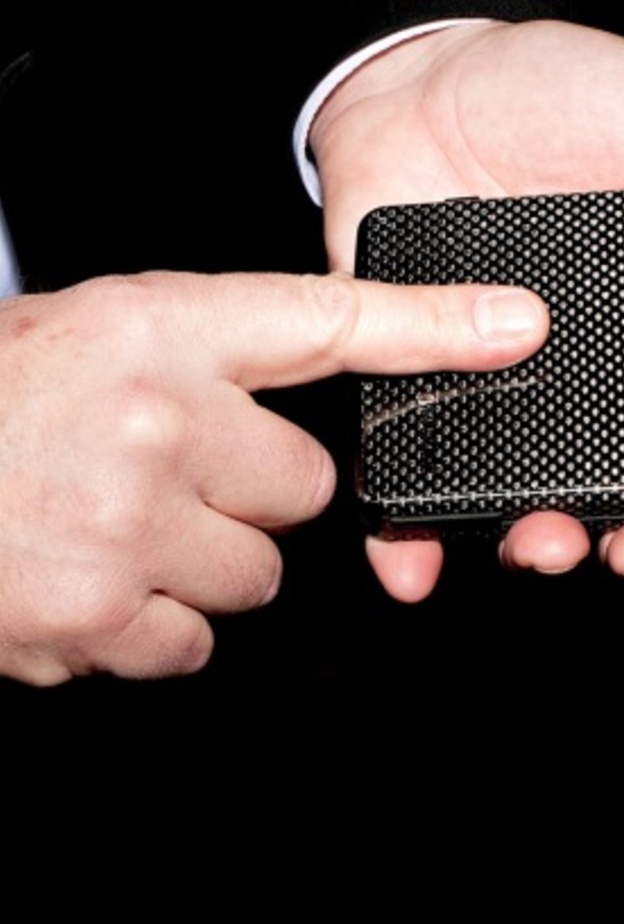 محفظة iWallet الذكية