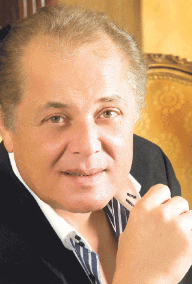 وفاة محمود عبد العزيز