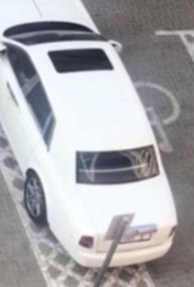 مخالفة مرورية لصاحب رقم السيارة 5D دبي