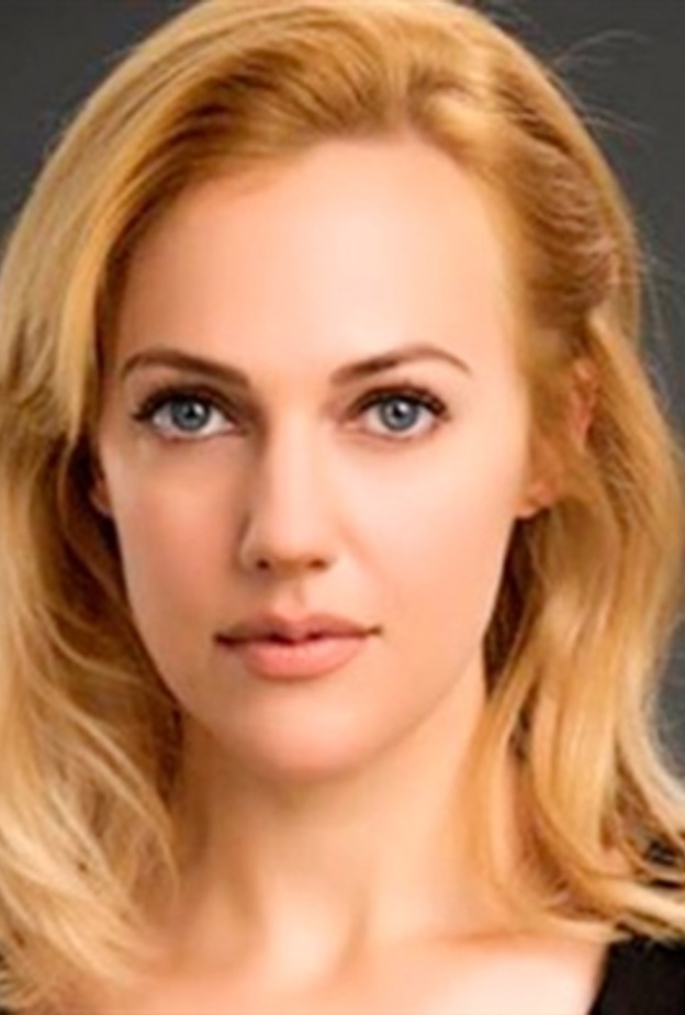 ألينا بوز تحلم بدراسة علم النفس 