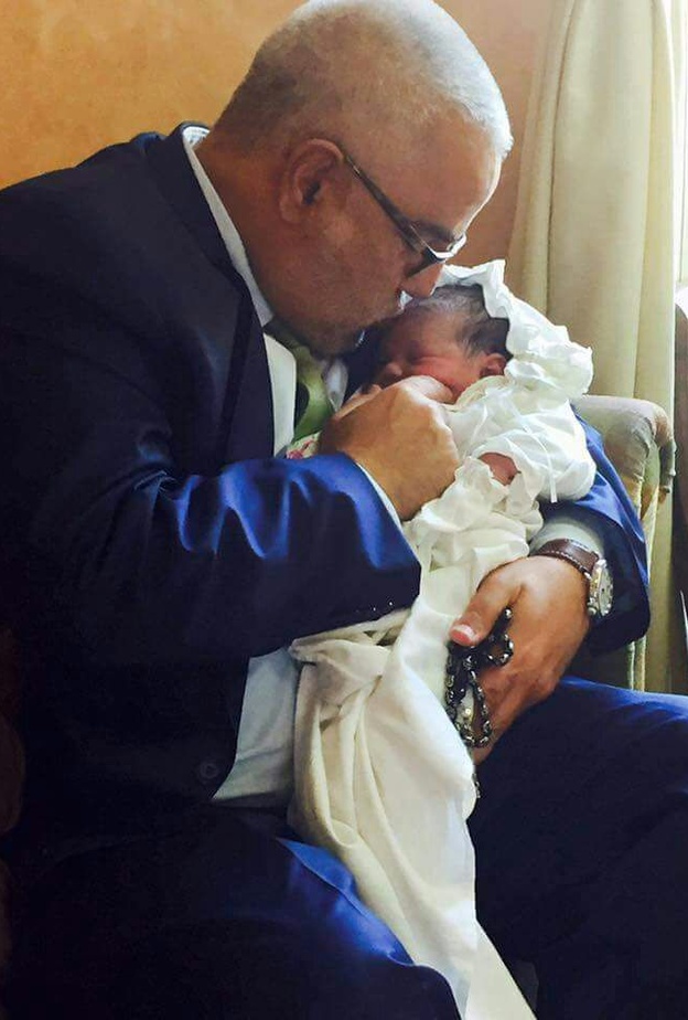 مستقبلا اصغر احفاده