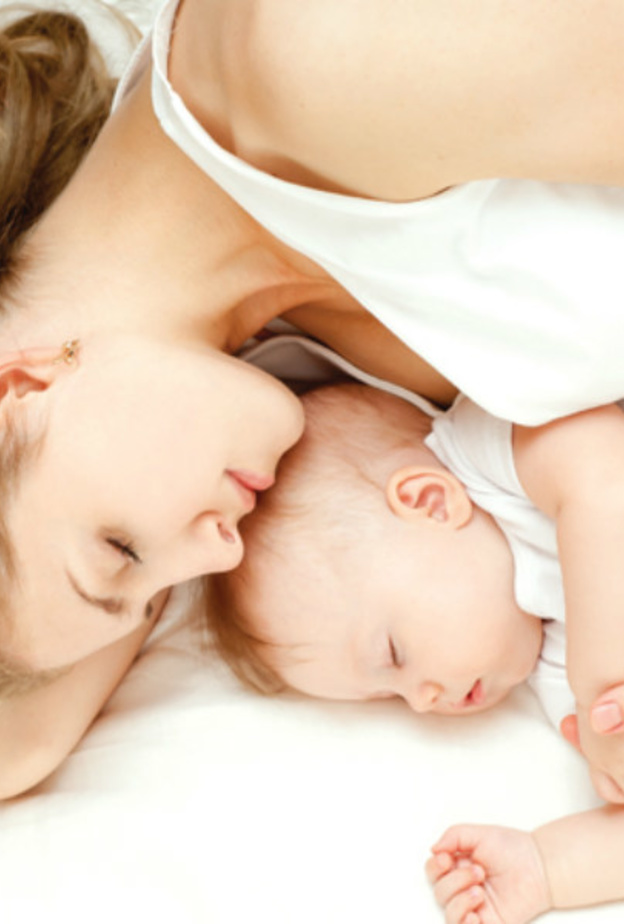 مشروبات تساعد طفلك على النوم