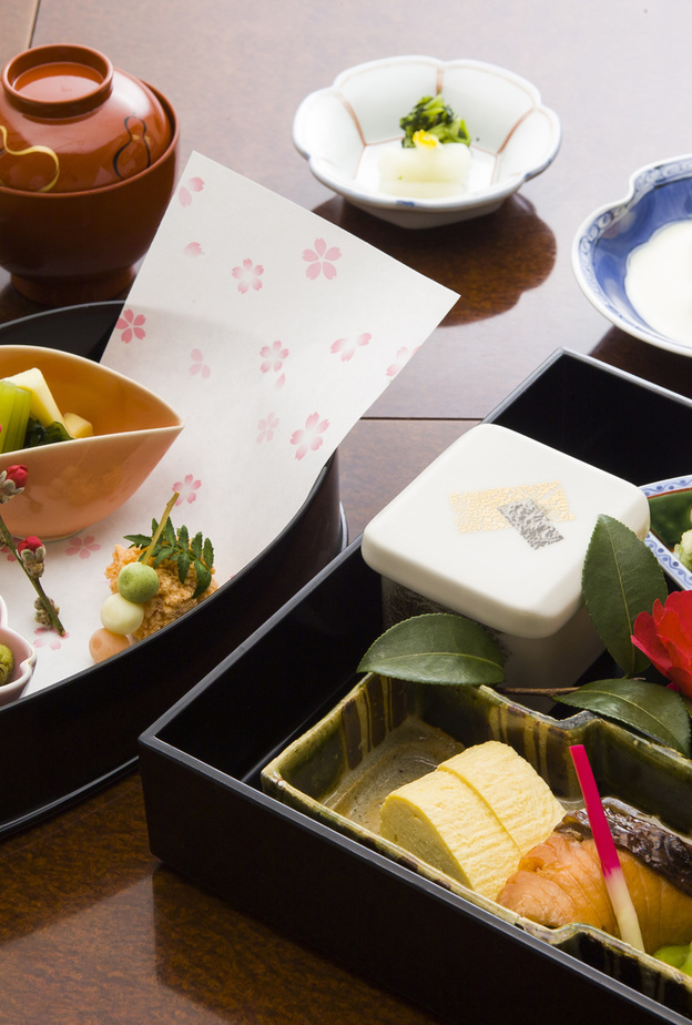 مطعم  Komuro – مدينة طوكيو