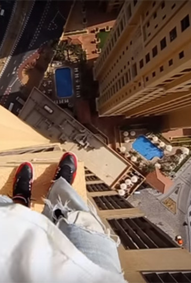 أبراج دبي الشاهقة تجذب المغامرين من حول العالم!