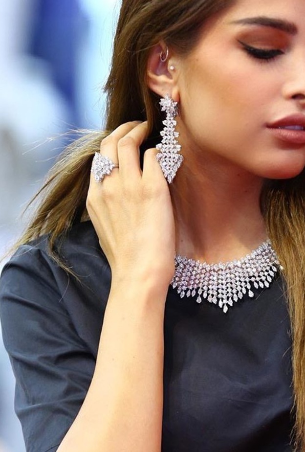 مجوهرات فوز الفهد