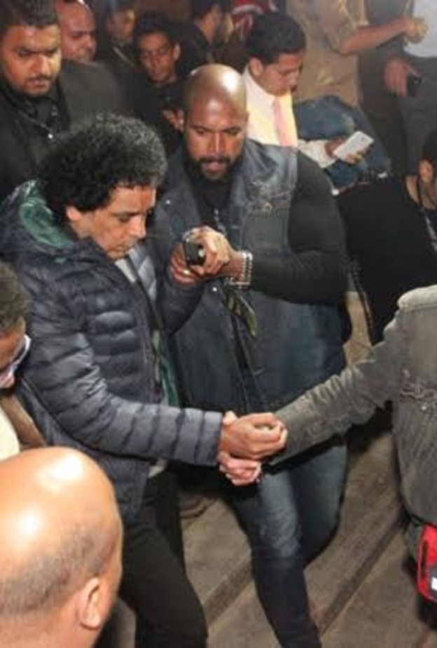 محمد منير بدا متألقا وبصحة افضل