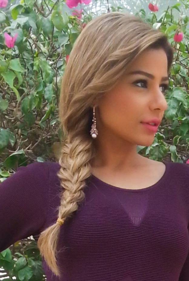 مهيرة عبدالعزيز وشبه كبيره بالفنانة ريهام