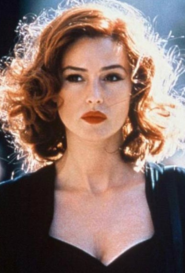 مونيكا بيلوتشي تصف ابنتيها بالغجر