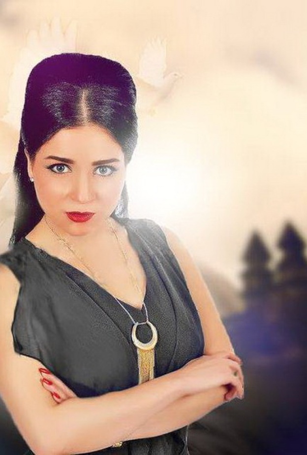 مي عز الدين