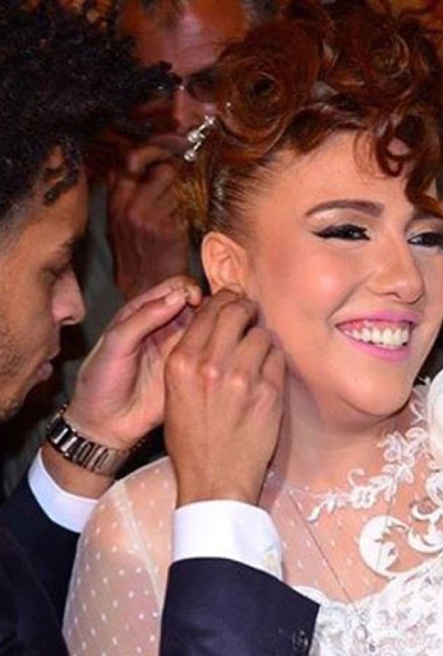 مى كساب وقصة ريهانا