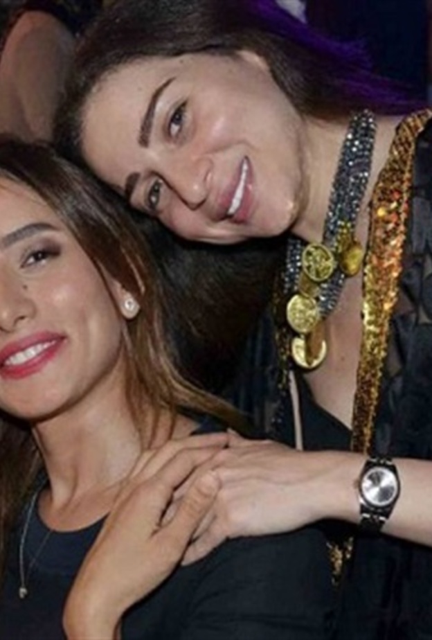 صداقة زينة ومي عز الدين