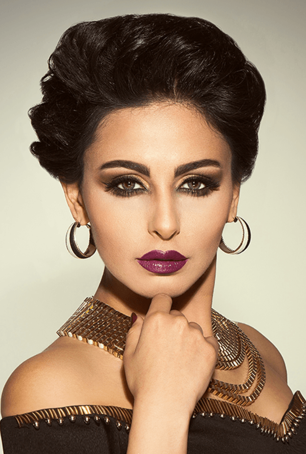 ميس حمدان تحتفل بعيد ميلادها