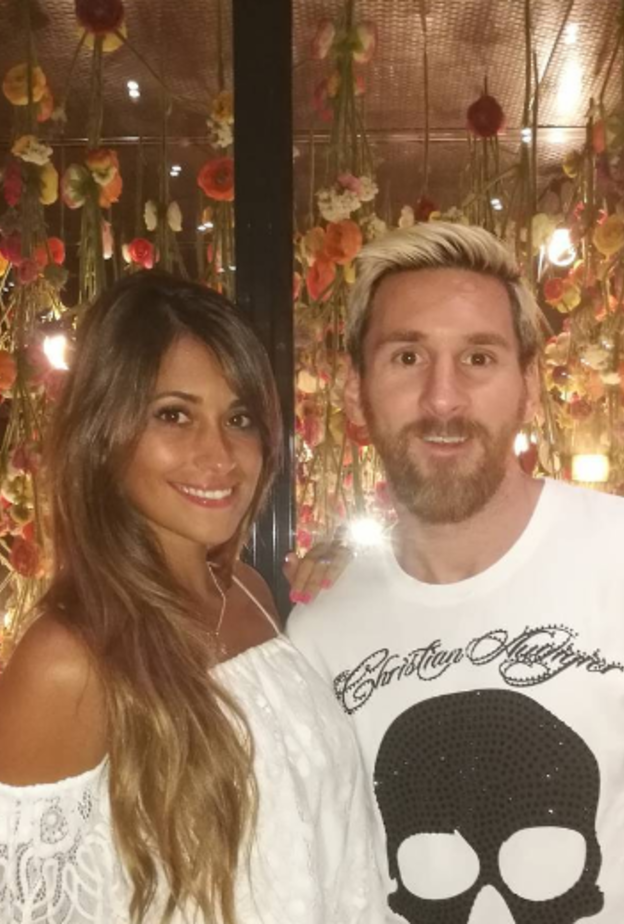 ميسى بصحبة أنطونيلا صديقته