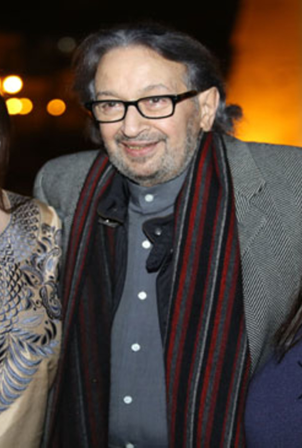 ميرثا نور الشريف الي مكتبة الاسكندرية