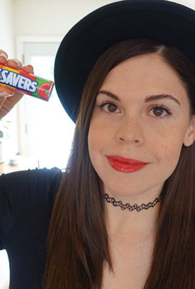 نجربة تحدي وضع الطعام كالمكياج