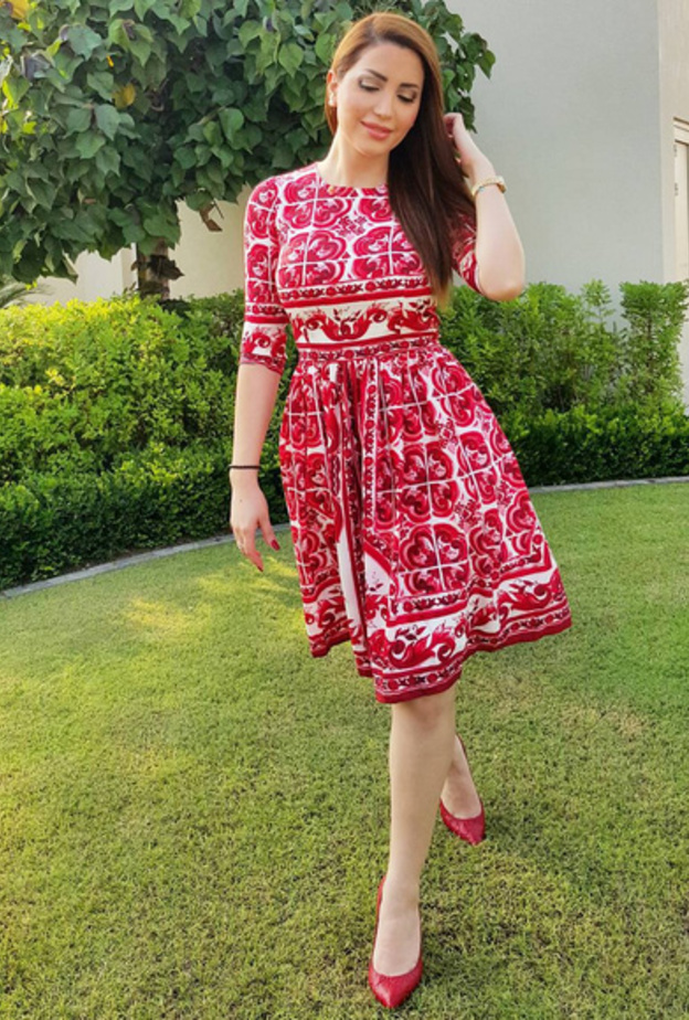 سروال الجينز على طريقة نسرين طافش