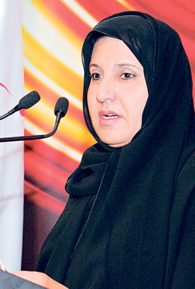 ليست الوزيرة ميثاء الشامسي فقط.. ولكن سفير الامارات في جينيف يتابع المسلسل ايضا