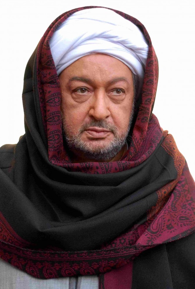 نور الشريف تجسد كل الشخصيات الشعبية