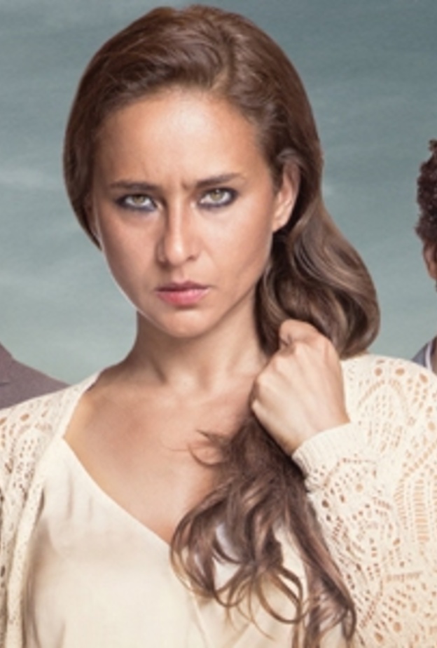 نيللي كريم على افيش سقوط  حر