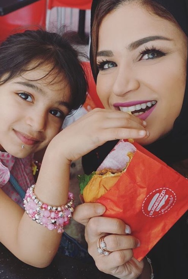 هل هناك شبه بينهما ؟