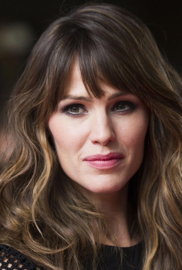 هل يوجد جانب مظلم في حياة جنيفر غارنر؟