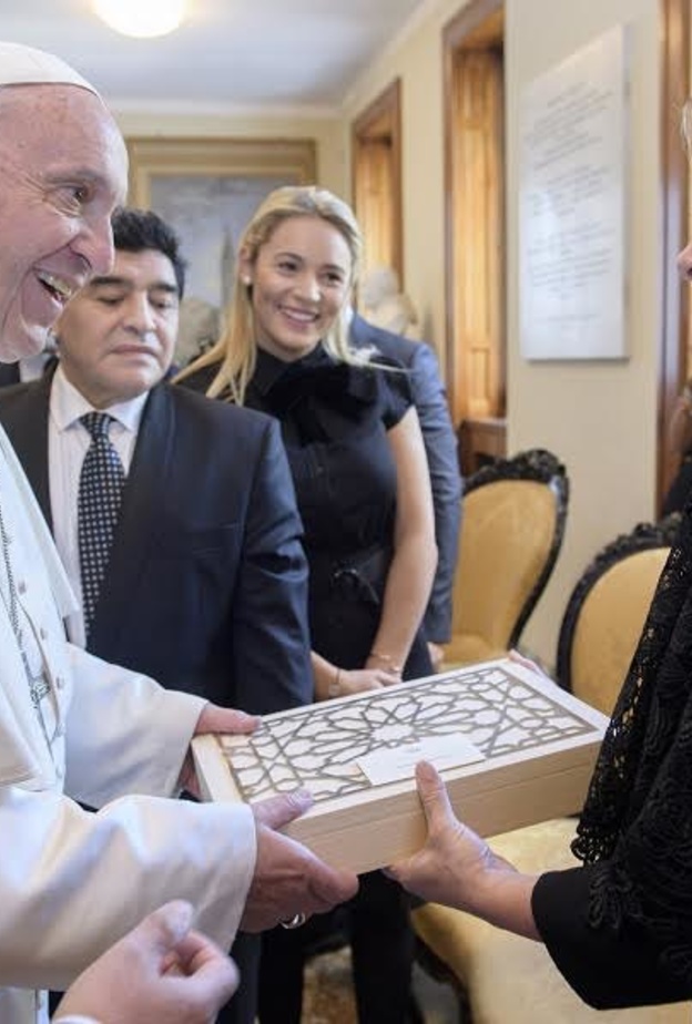 الأميرة هيا وبابا الفاتيكان