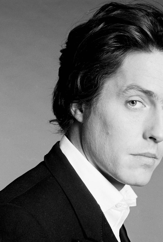 هيو جرانت يتهم نجمات هوليود بالتعالي