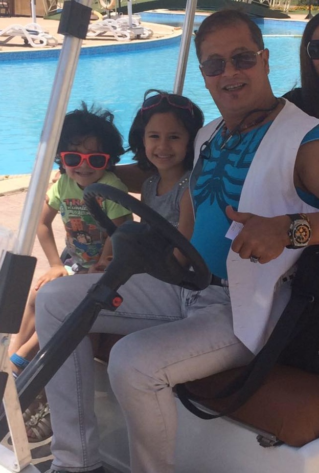 عائلة وائل نور