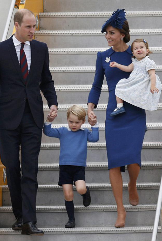 وصول الامير ويليام مع الاميرة كيت ميدلتون  kate Middletonواولادهما الى كندا