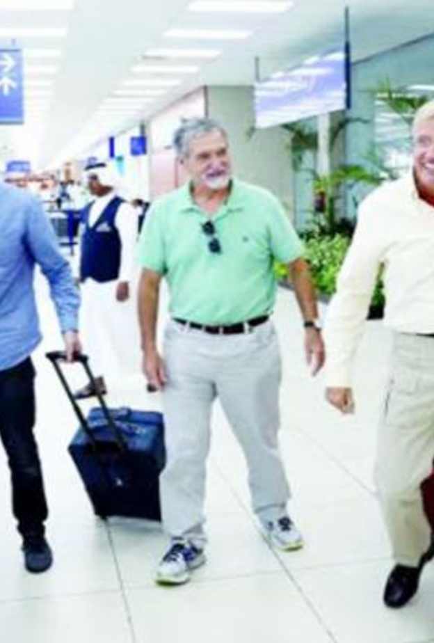 وصول الفريق الكندي إلى السعودية