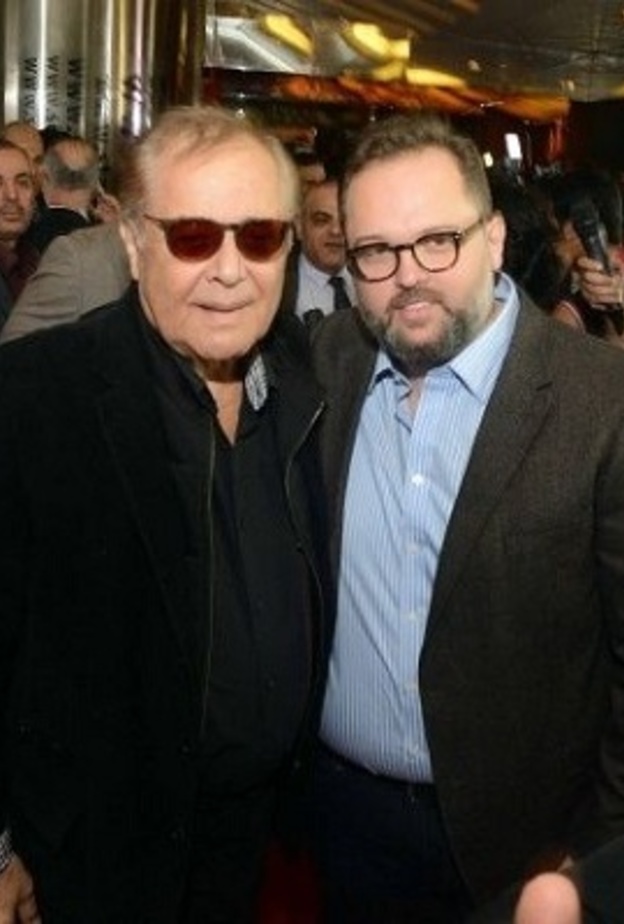 نجل محمود عبدالعزيز