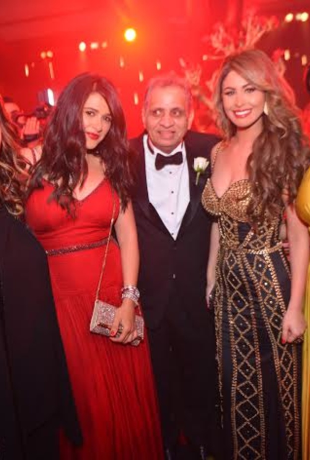 ياسمين عبد العزيز بوزن كبير