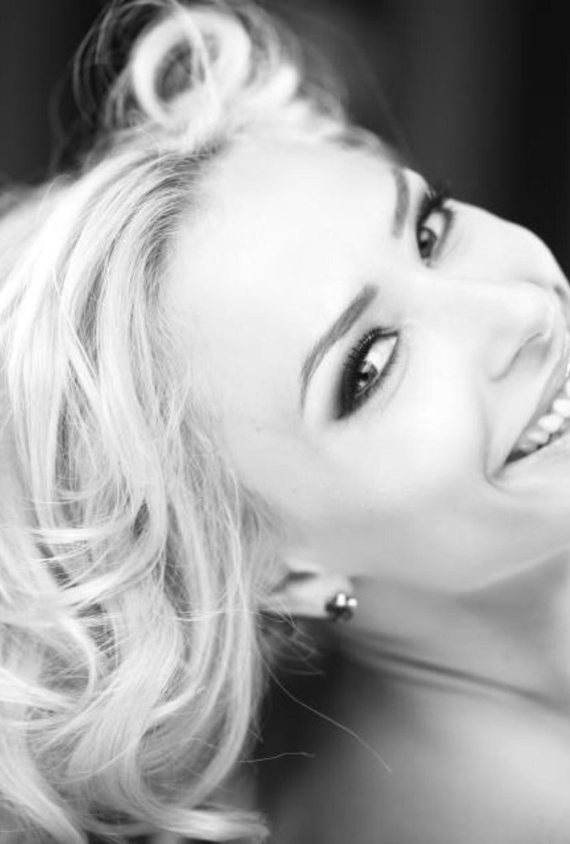 يوليا فانتور تشكر أميتاب باتشان