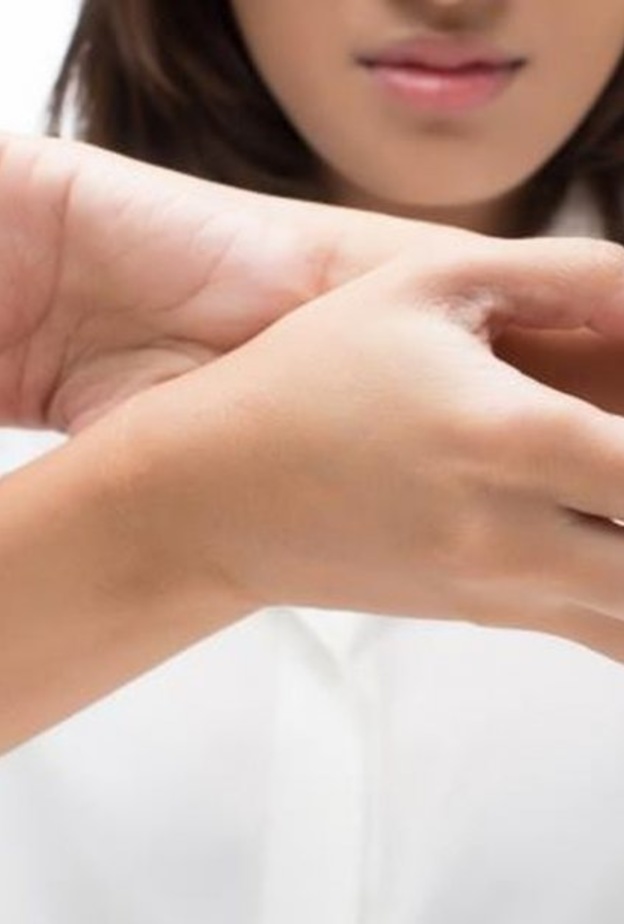 لدغات الحشرات يمكن علاجها بخل التفاح