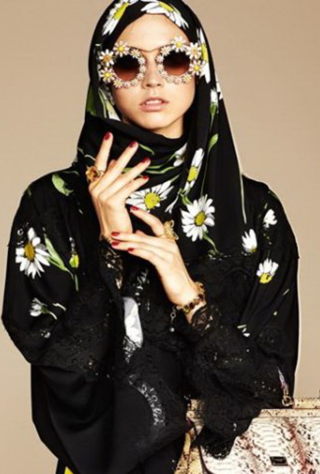 عباية من دولتشي اند غابانا