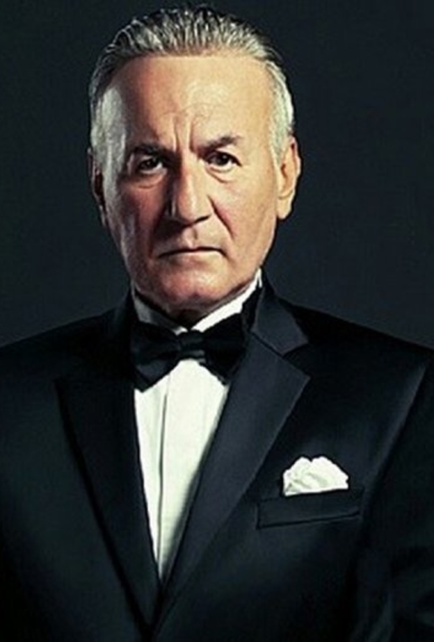 عزت ابو عوف