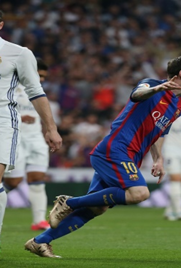 ميسي سجل ثنائية