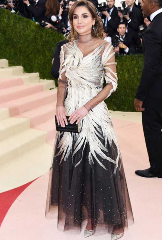 الملكة رانيا في مات غالا 2016