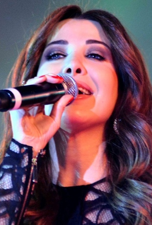 نانسي عجرم متألقة في حفل القاهرة