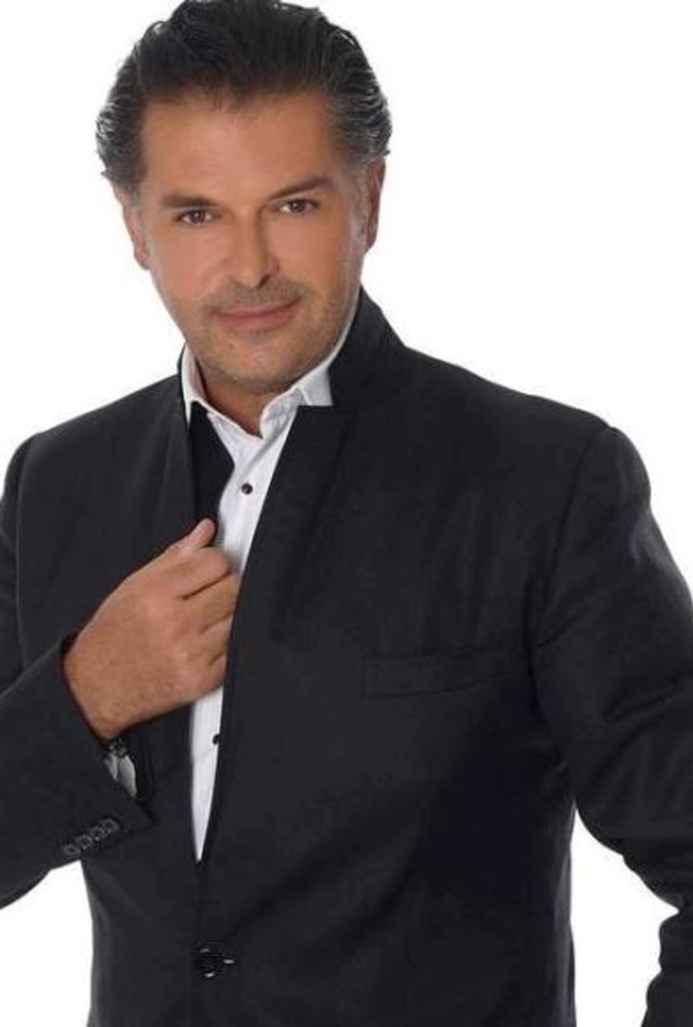 راغب علامة بصورة مع والده