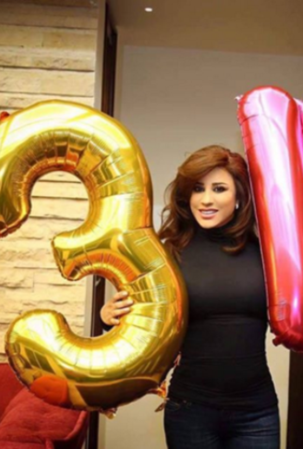 نجوى كرم تحتفل بـ3 مليون معجب