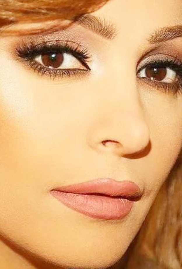 مشهد من كليب امل حجازي الجديد