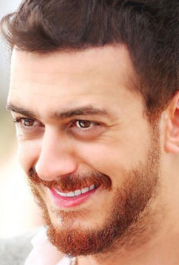 سعد المجرد مع والديه وجائزة الموريكس دور