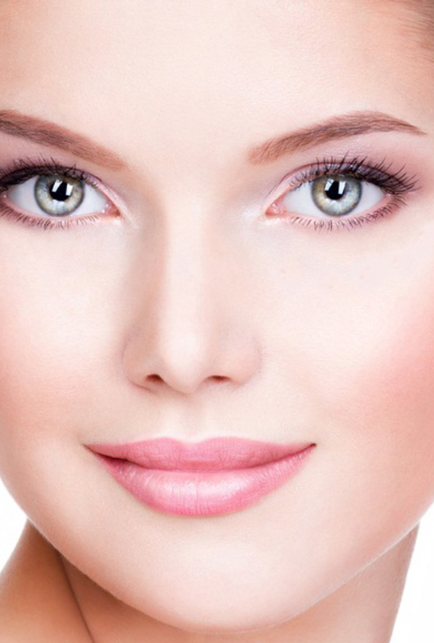 سموثي الحامض مع المياه والنعناع يزيد من اشراقة بشرتك