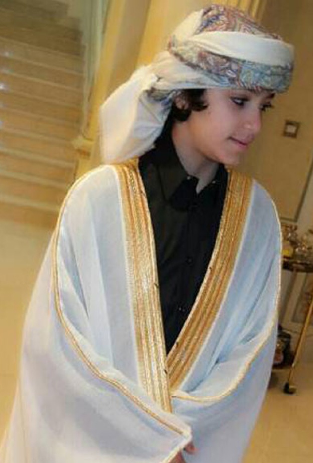  فاهد يبدأ بإستعراض المأكولات التي ينتاولها على خطى والدته