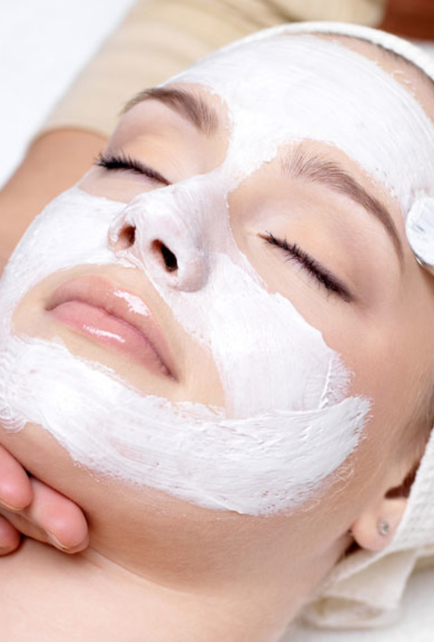 ماسك اسبوعي يعيد الاشراق لبشرتك